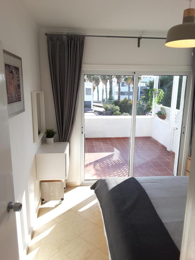 Ferienwohnung Blue Coast Semeli By The Sea Paphos Exterior foto
