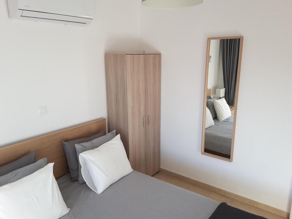 Ferienwohnung Blue Coast Semeli By The Sea Paphos Exterior foto