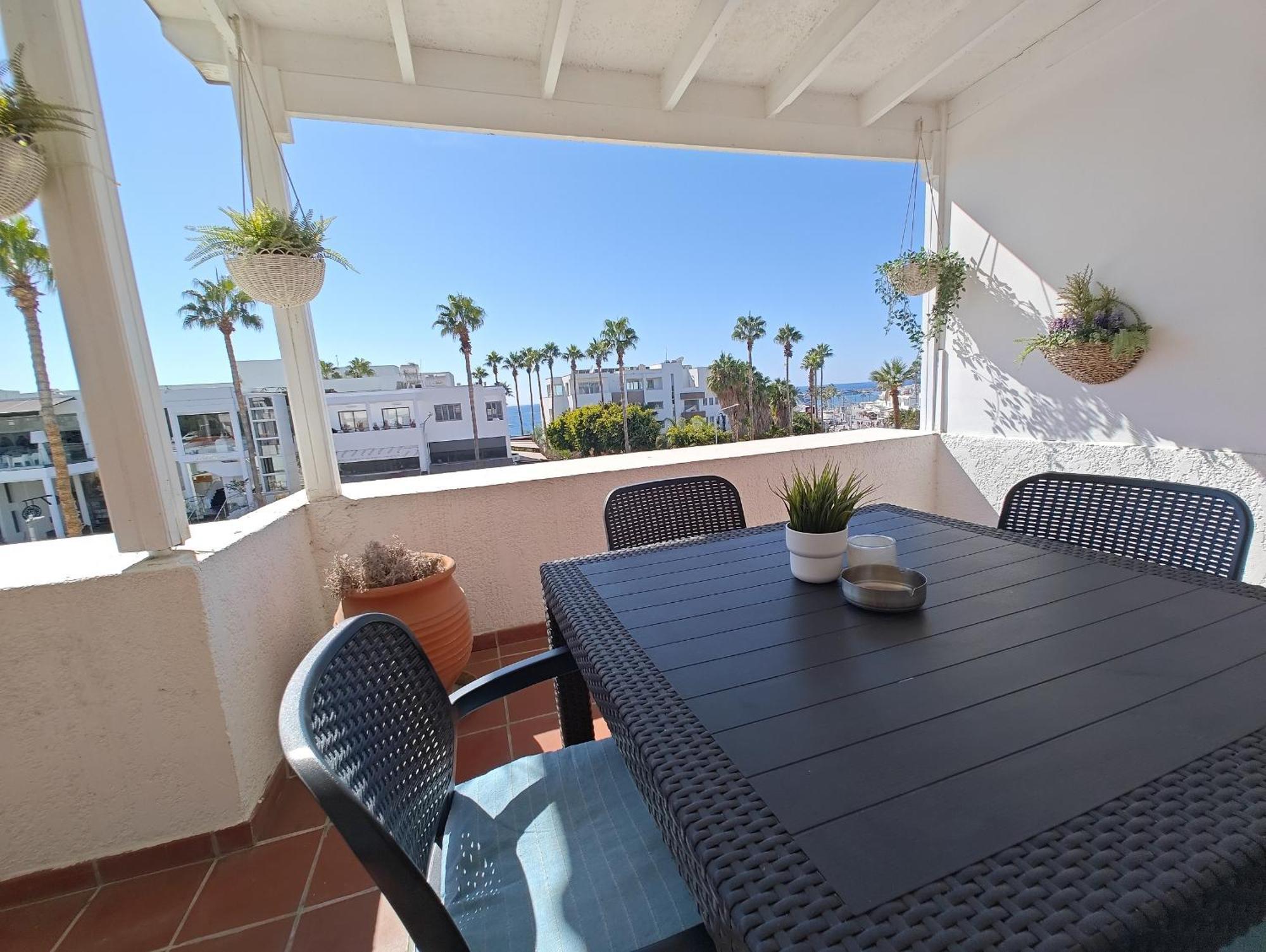 Ferienwohnung Blue Coast Semeli By The Sea Paphos Exterior foto