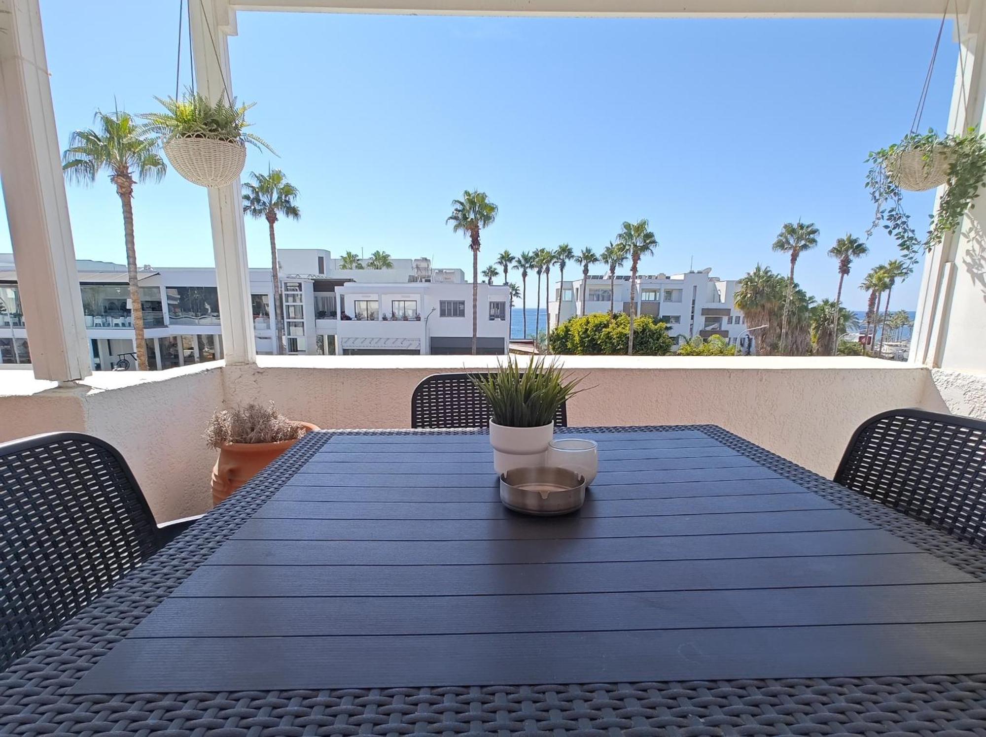 Ferienwohnung Blue Coast Semeli By The Sea Paphos Exterior foto